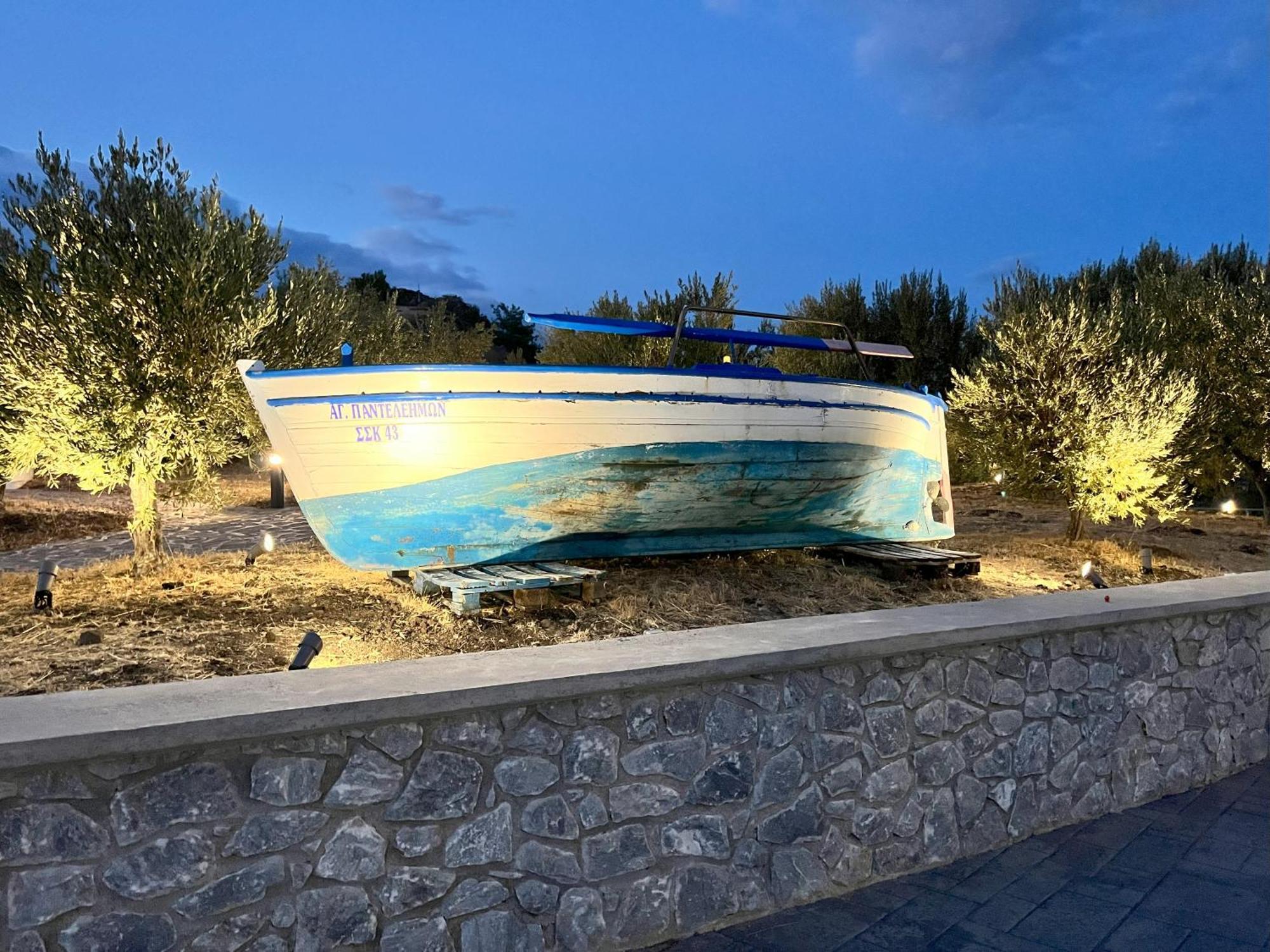 Ξενοδοχείο Δευκαλίων Πέτρα Εξωτερικό φωτογραφία